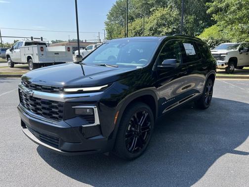 2025 Chevrolet Traverse FWD LT