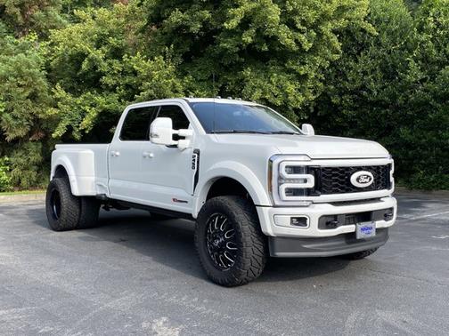 2024 Ford F-450 Limited