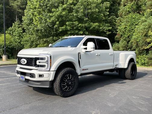 2024 Ford F-450 Limited
