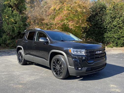 2022 GMC Acadia SLT