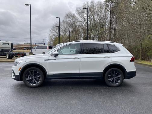 2023 Volkswagen Tiguan SE