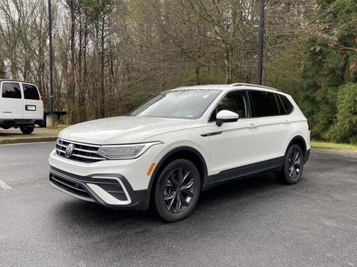 2023 Volkswagen Tiguan SE