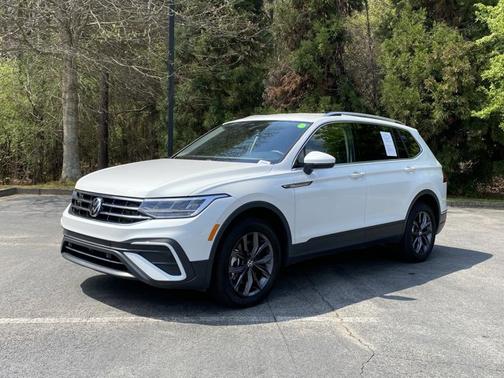 2023 Volkswagen Tiguan SE