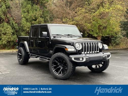 2023 Jeep Gladiator Overland