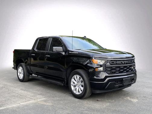 Black 2022 Chevrolet Silverado 1500 Custom