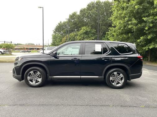 Crystal Black Pearl 2023 Honda Pilot EX-L 8 Passenger
