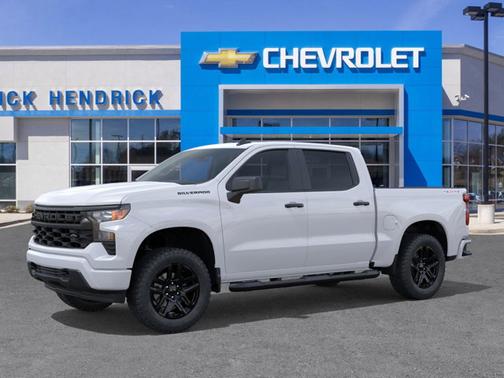 2025 Chevrolet Silverado 1500 Custom