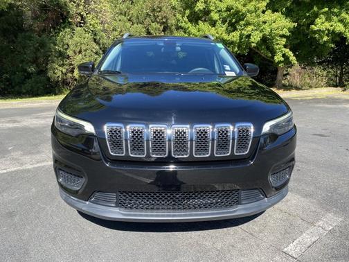 Diamond Black Crystal Pearlcoat 2020 Jeep Cherokee Latitude