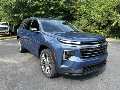 2025 Chevrolet Traverse FWD LT