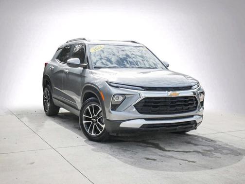 Sterling Gray Metallic 2024 Chevrolet Trailblazer LT