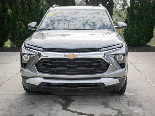 Sterling Gray Metallic 2024 Chevrolet Trailblazer LT