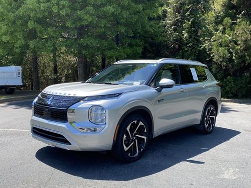 2024 Mitsubishi Outlander PHEV SEL