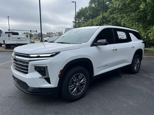2025 Chevrolet Traverse FWD LT