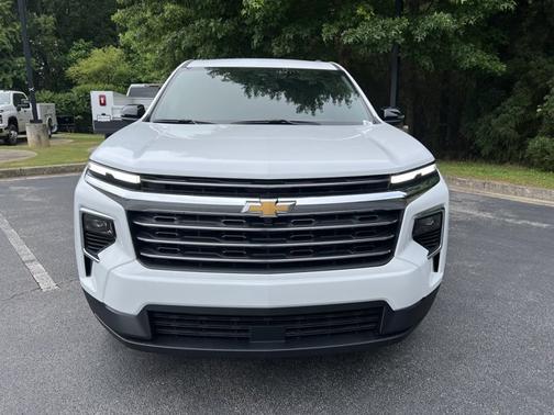 2025 Chevrolet Traverse FWD LT