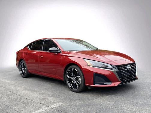 2024 Nissan Altima 2.5 SR