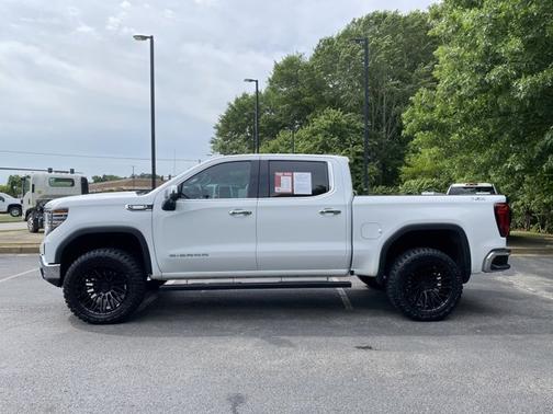 Summit White 2023 GMC Sierra 1500 SLT