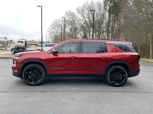 2026 Chevrolet Traverse FWD LT