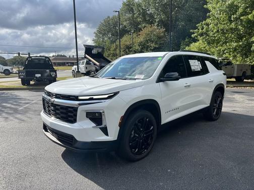 2026 Chevrolet Traverse FWD LT