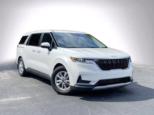2024 Kia Carnival LX