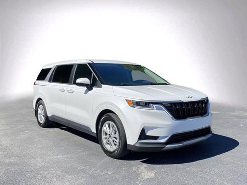 2024 Kia Carnival LX