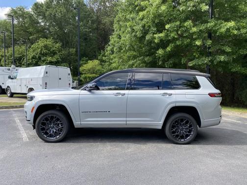 2023 Jeep Grand Cherokee L Summit