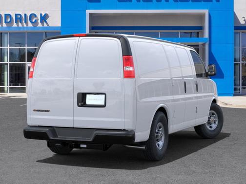 2025 Chevrolet Express 2500 Work Van