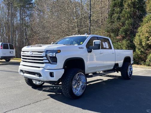 2024 Chevrolet Silverado 2500 High Country