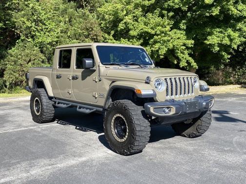 Gator Clearcoat 2020 Jeep Gladiator Overland