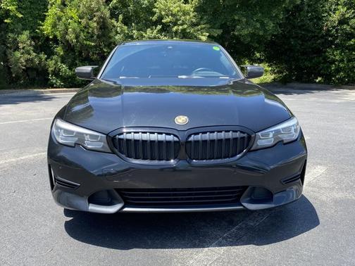 Black Sapphire Metallic 2020 BMW 330 i