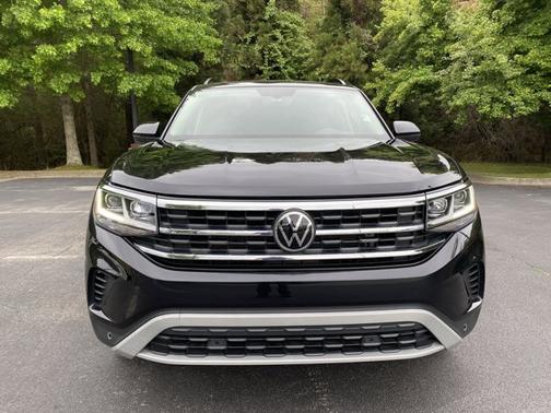 2022 Volkswagen Atlas 2.0T SE w/Technology