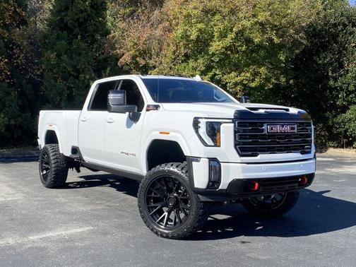 2024 GMC Sierra 2500 AT4