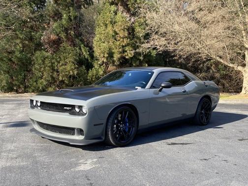 2017 Dodge Challenger R/T 392