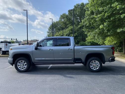 2024 Chevrolet Silverado 2500 High Country