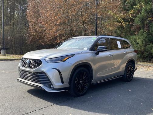 2023 Toyota Highlander XSE
