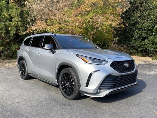 2023 Toyota Highlander XSE