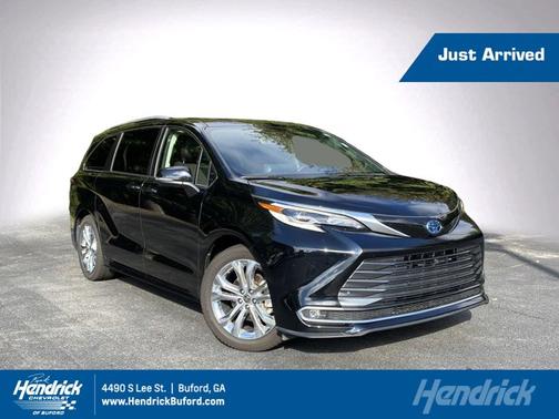 2022 Toyota Sienna Platinum