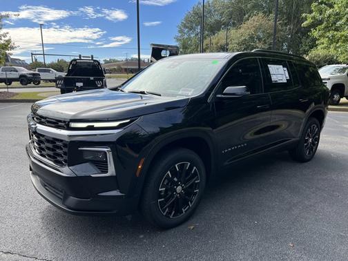 2026 Chevrolet Traverse FWD LT