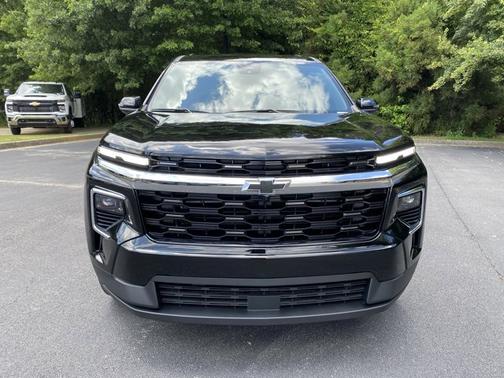 2025 Chevrolet Traverse FWD LT