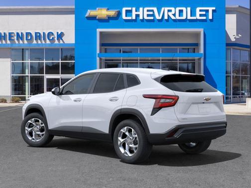 2025 Chevrolet Trax LS