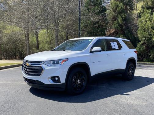 2021 Chevrolet Traverse LT Cloth