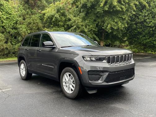 2024 Jeep Grand Cherokee Laredo X