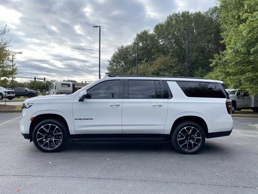 2024 Chevrolet Suburban RST