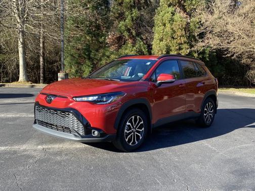 2023 Toyota Corolla Cross Hybrid SE