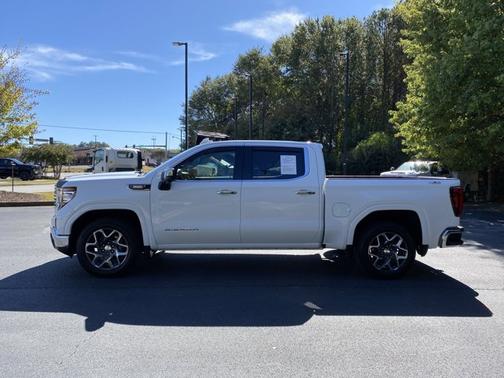 2022 GMC Sierra 1500 SLT