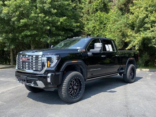 2024 GMC Sierra 2500 Denali