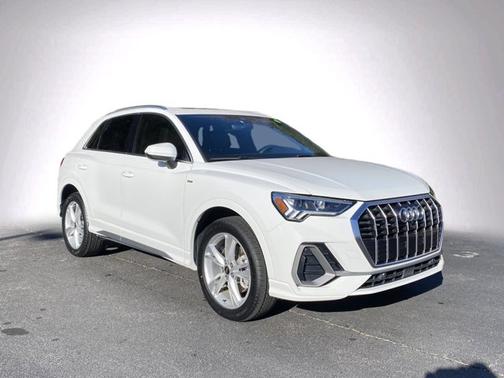 2022 Audi Q3 S line Premium Plus