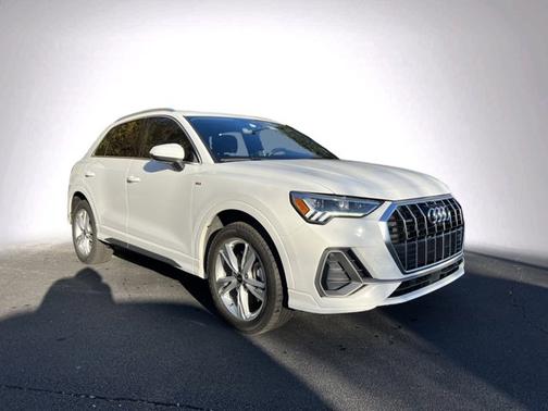 2022 Audi Q3 S line Premium Plus