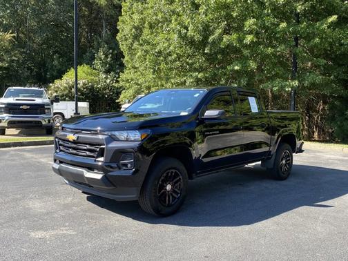 2024 Chevrolet Colorado 2WD LT