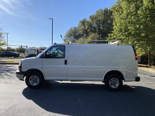 2022 GMC Savana 2500 Work Van