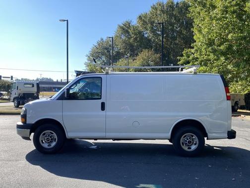2022 GMC Savana 2500 Work Van